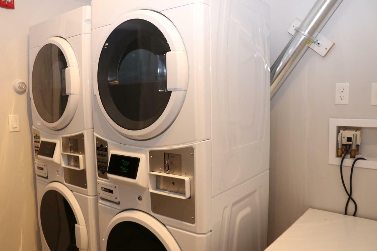 A Stylish Stay W/ A Queen Bed, Heated Floors.. #26 Бруклин Екстериор снимка
